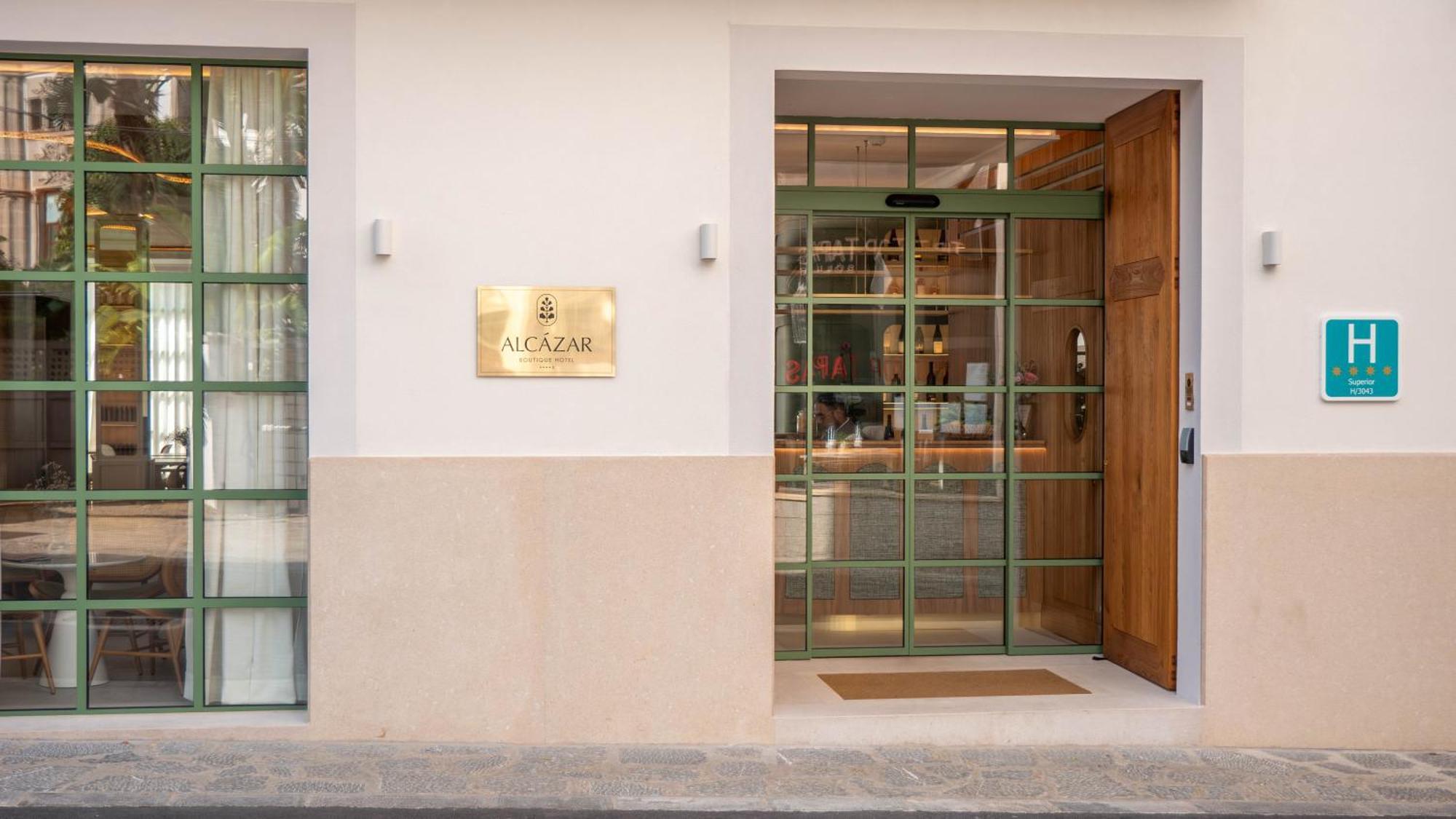 Alcazar Hotel سويير المظهر الخارجي الصورة